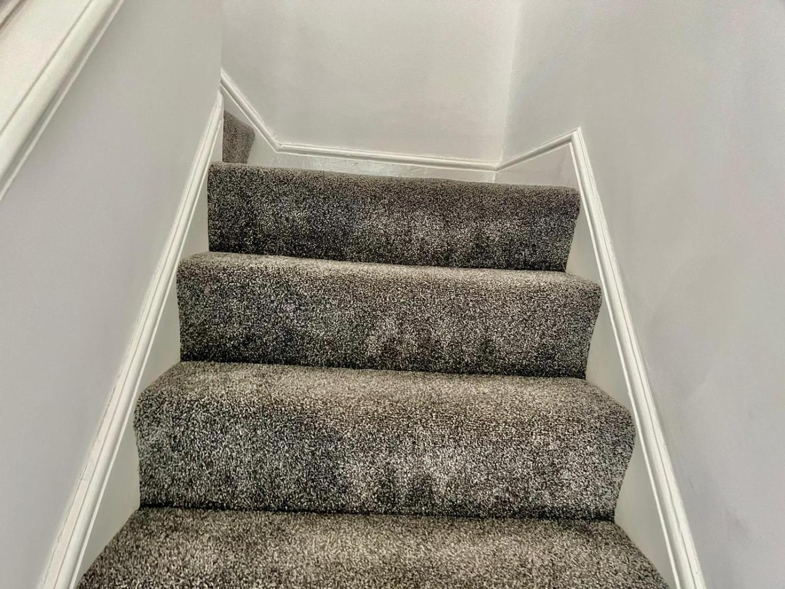 Executive 3 Bedroom Port Talbot Town Centre Margam Sleeps 7 المظهر الخارجي الصورة